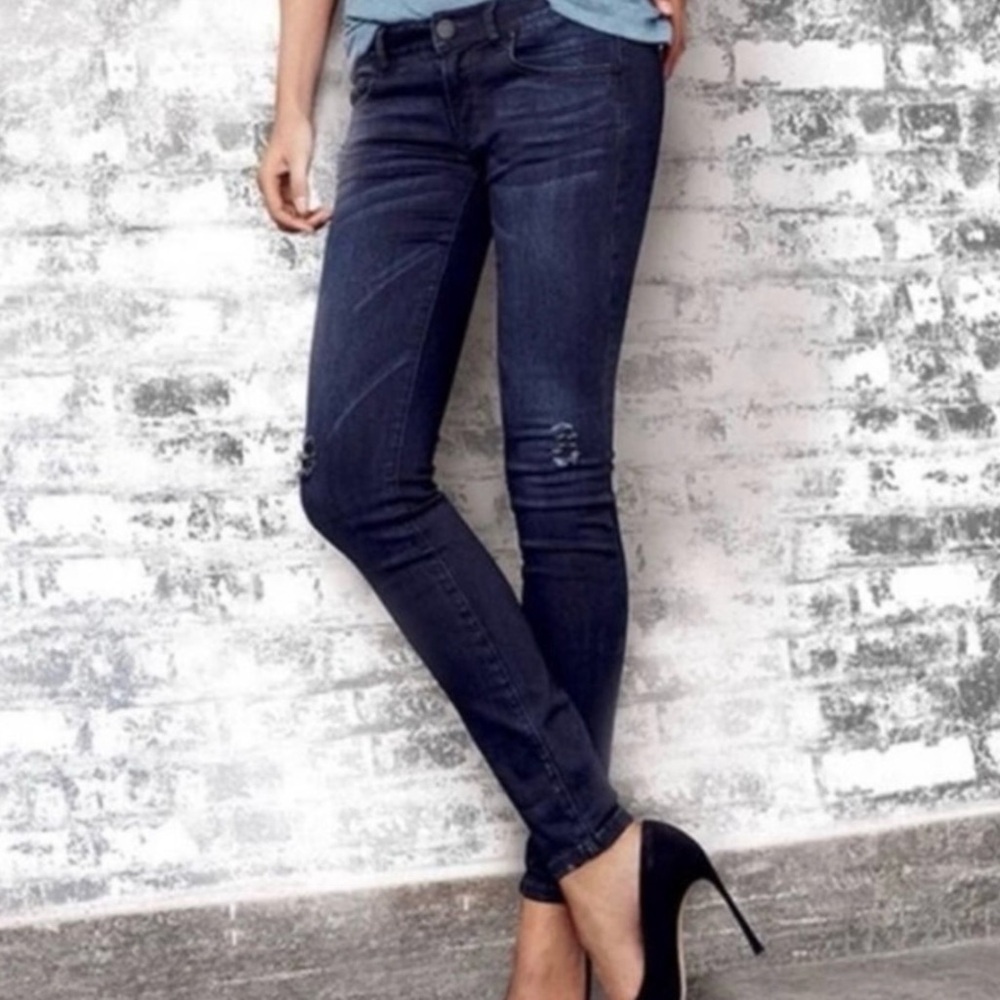 CAbi Curvy Skinny Distressed Jeans Style 3194 | Size 16 ✨